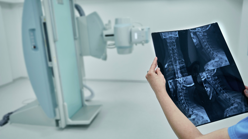 Serviços laboratoriais e de imagem fortalecem a prevenção e a eficiência em saúde, segundo o Instituto IBDSocial.