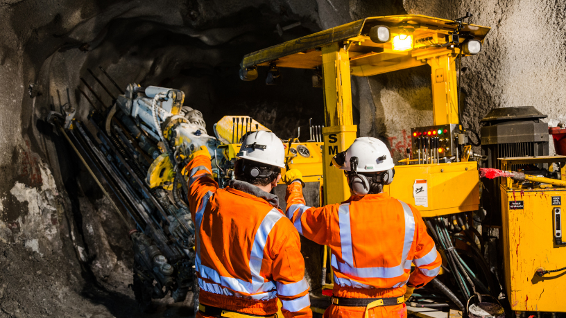 À medida que gasodutos, oleodutos e sistemas metroviários se expandem, as obras subterrâneas ganham escala mundial sob a ótica técnica de Paulo Roberto Gomes Fernandes.